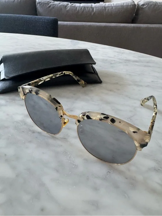 Gentle Monster Sunglasses - Picture 3 of 6